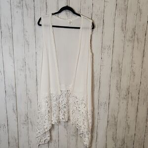 🥳White Lace Trim Vest One Size